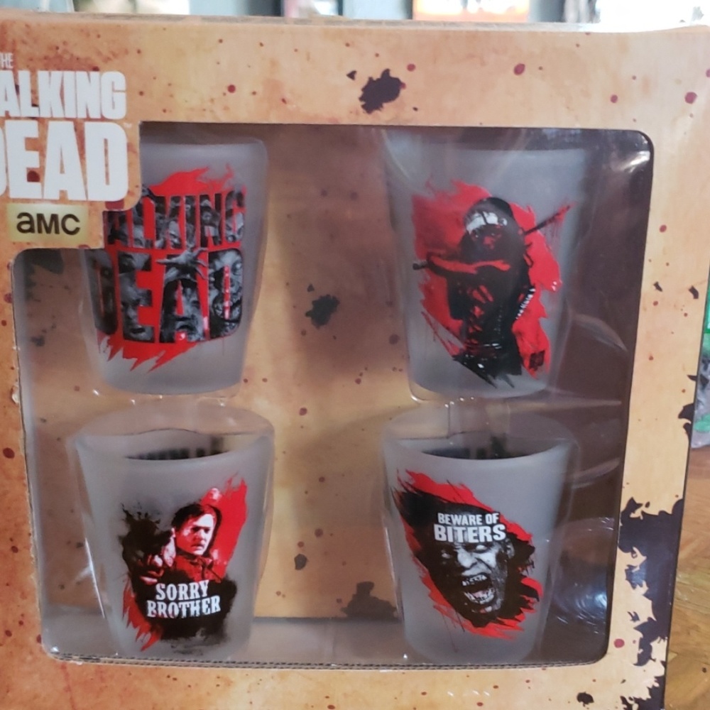 Walking dead shot glasses ... 4 pack